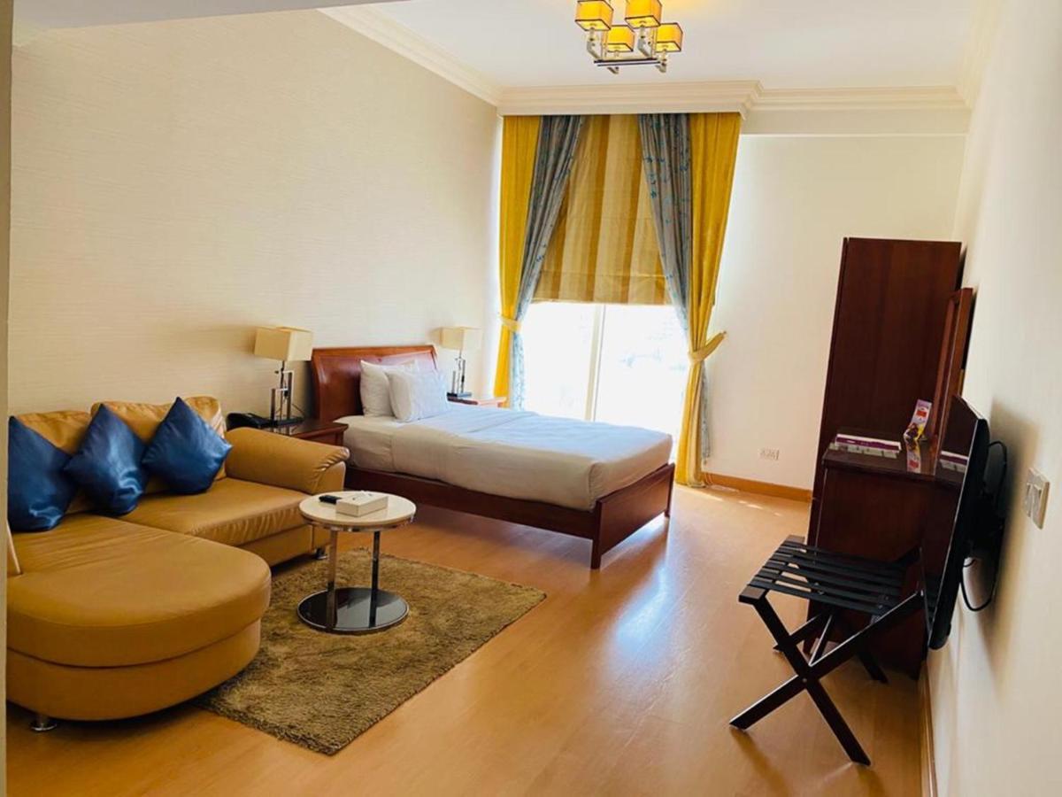 Al Safir Tower - Residence Манама Екстериор снимка