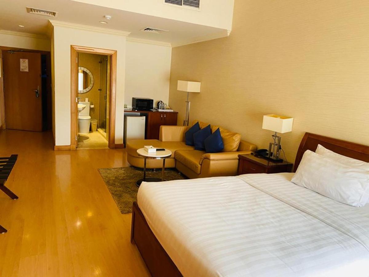 Al Safir Tower - Residence Манама Екстериор снимка