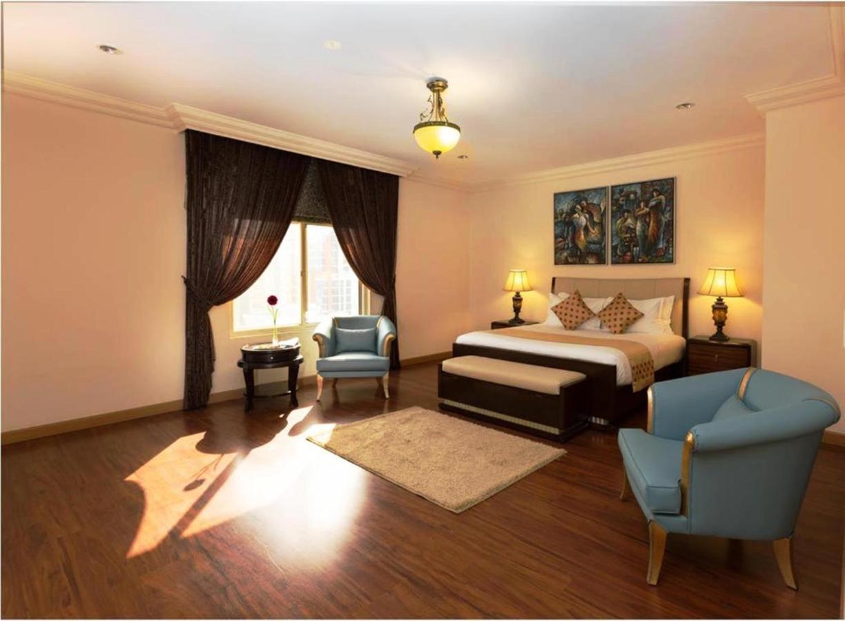 Al Safir Tower - Residence Манама Екстериор снимка